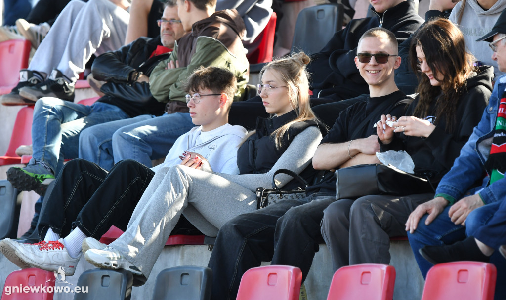 Galeria Unia Gniewkowo – Unia Wąbrzeźno 14.3.26