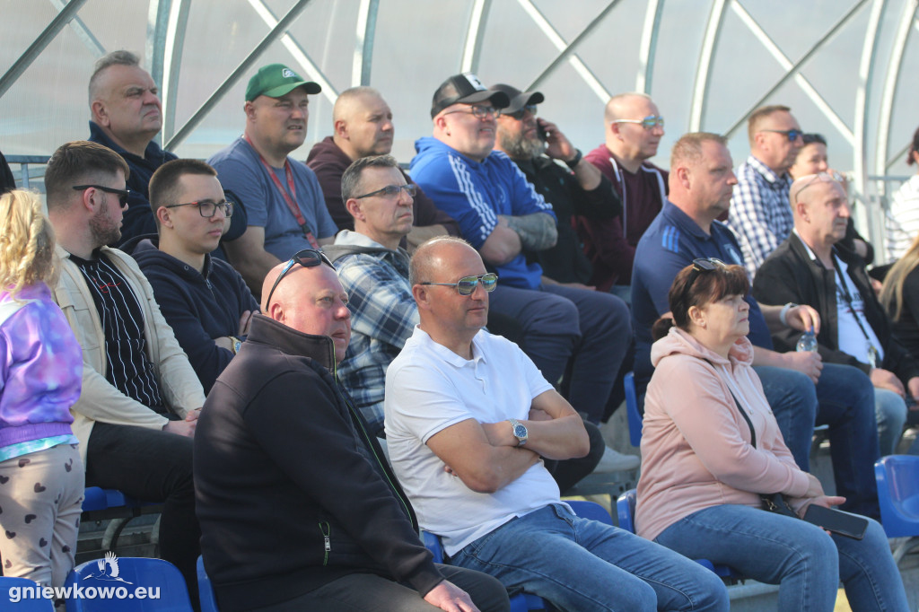 Galeria Noteć Łabiszyn – Unia Gniewkowo 18.4.26