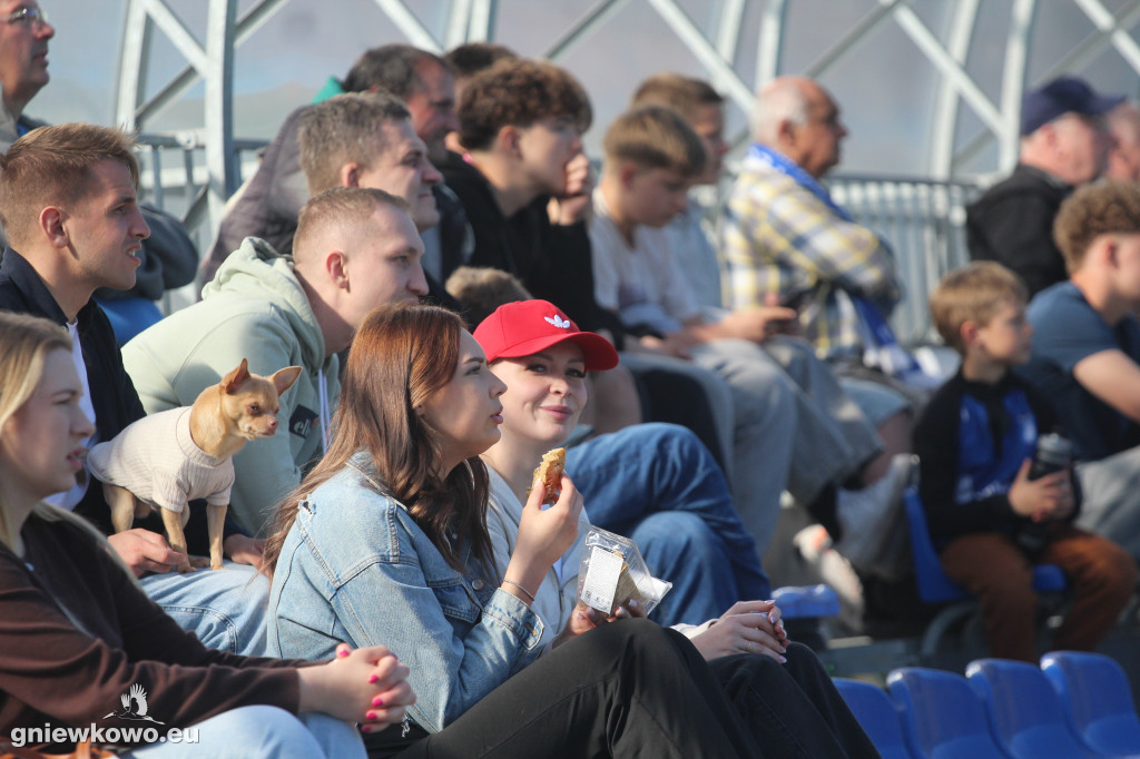 Galeria Noteć Łabiszyn – Unia Gniewkowo 18.4.26