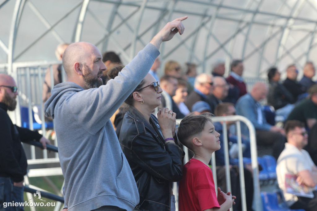 Galeria Noteć Łabiszyn – Unia Gniewkowo 18.4.26