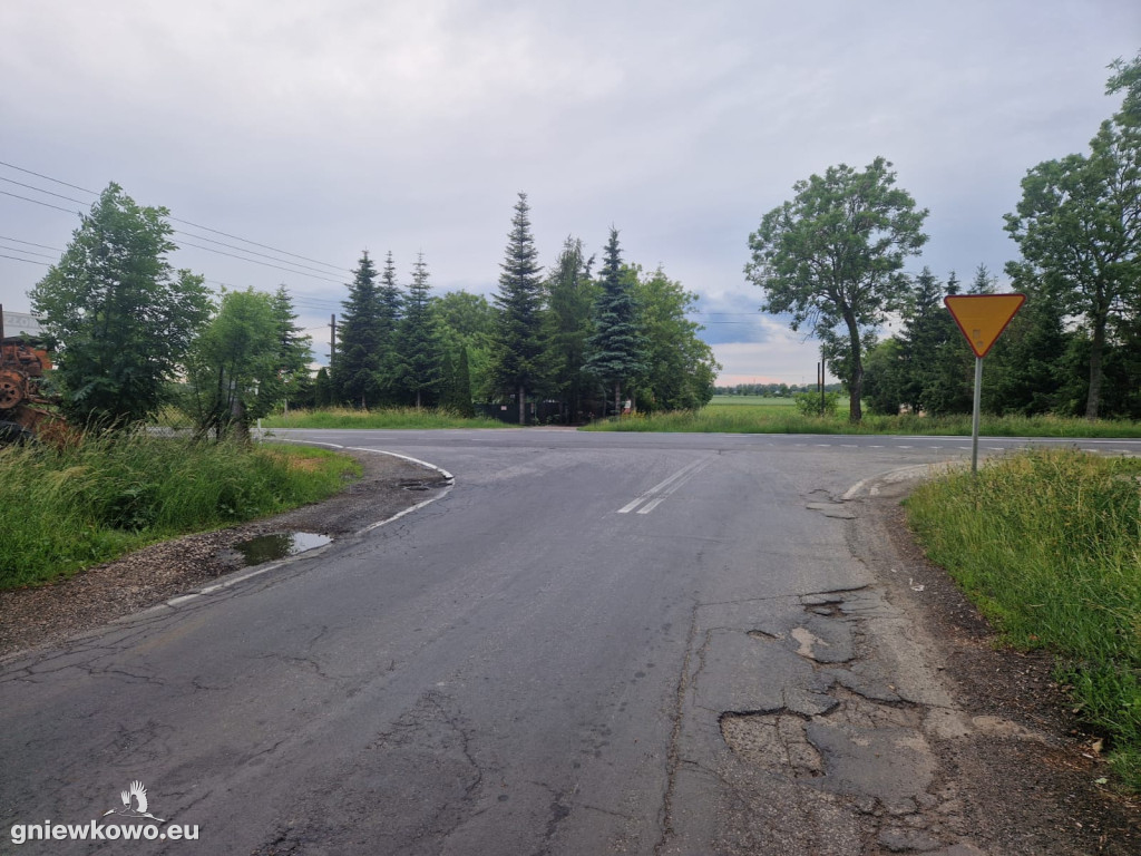 Skrzyżowanie DK 15 (Inowrocławskiej) z DW 299 (Piasta)