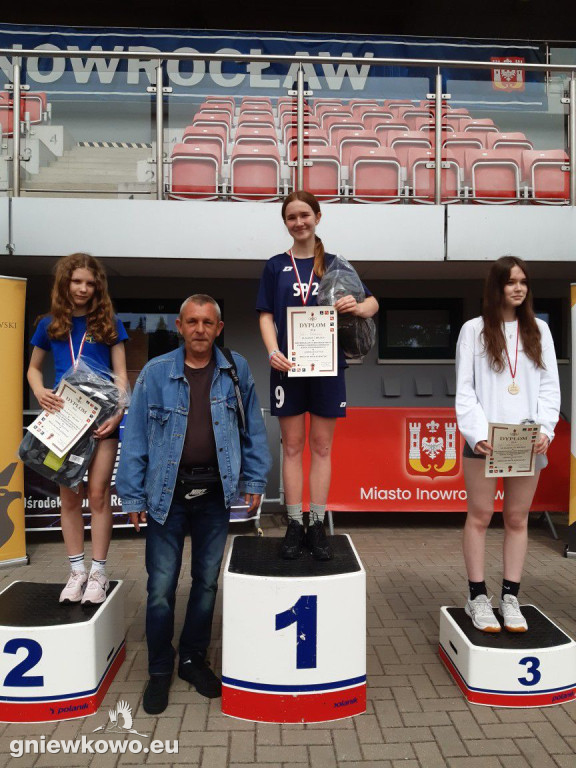 Kolejne powiatowe lekkoatletyczne sukcesy uczniów SP 2