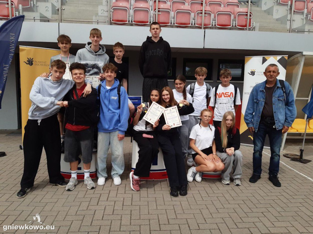 Kolejne powiatowe lekkoatletyczne sukcesy uczniów SP 2