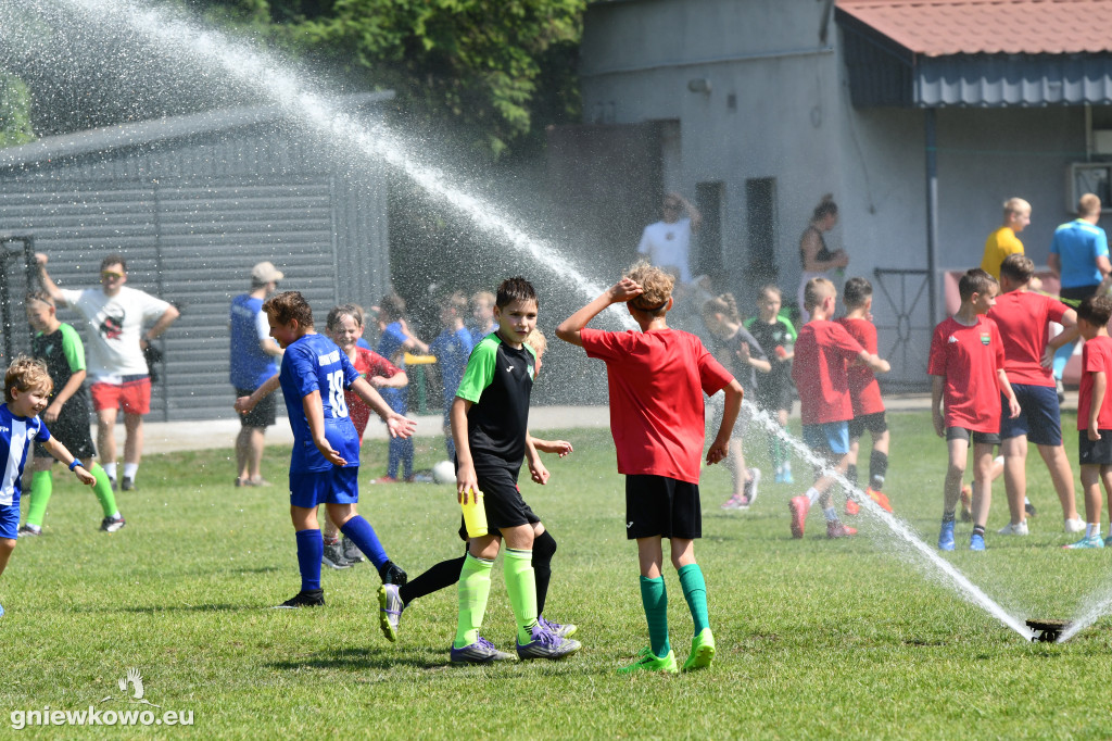 Turnieje orlika i żaka na stadionie Unii Gniewkowo