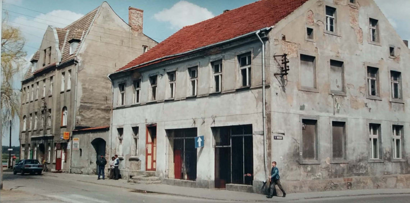 W latach 90. Rynek był wątpliwą wizytówką miasta