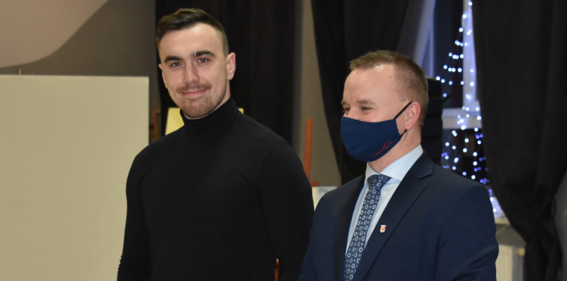 Sportowcy z Gminy Gniewkowo odebrali nagrody finansowe [ZDJĘCIA]