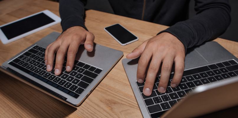 Podszywają się pod infolinię banku! Sprawdź, jak chcą zabrać twoje pieniądze