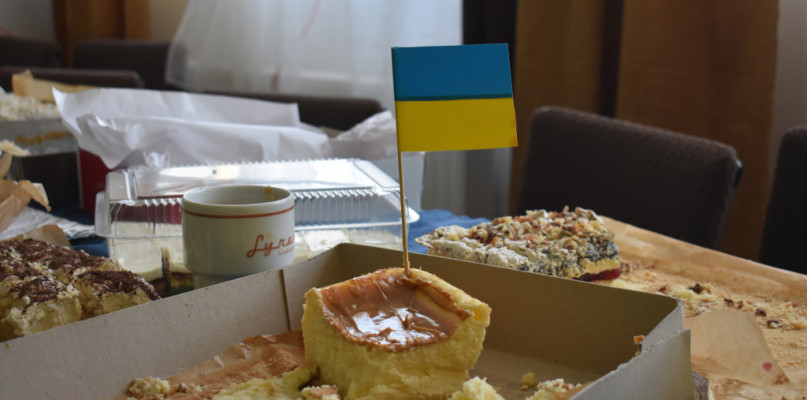 Wiosenny Kiermasz Słodkości, czyli Gniewkowo jadło, by pomóc Ukrainie