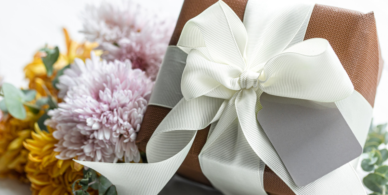 Co na prezent ślubny dla brata lub siostry?
