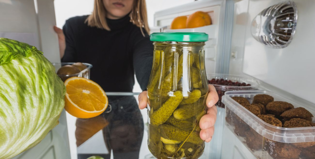 Jakie błędy popełniamy przechowując żywność w lodówce?