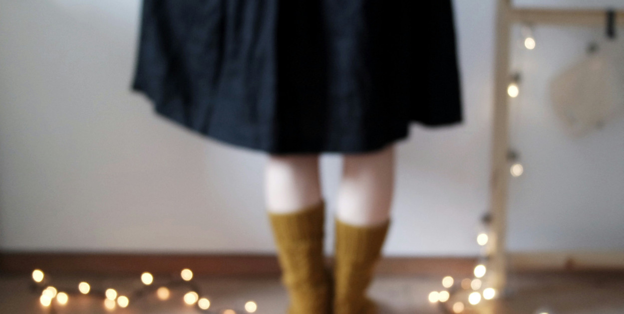 Czarna spódnica na co dzień – jak ją stylizować?