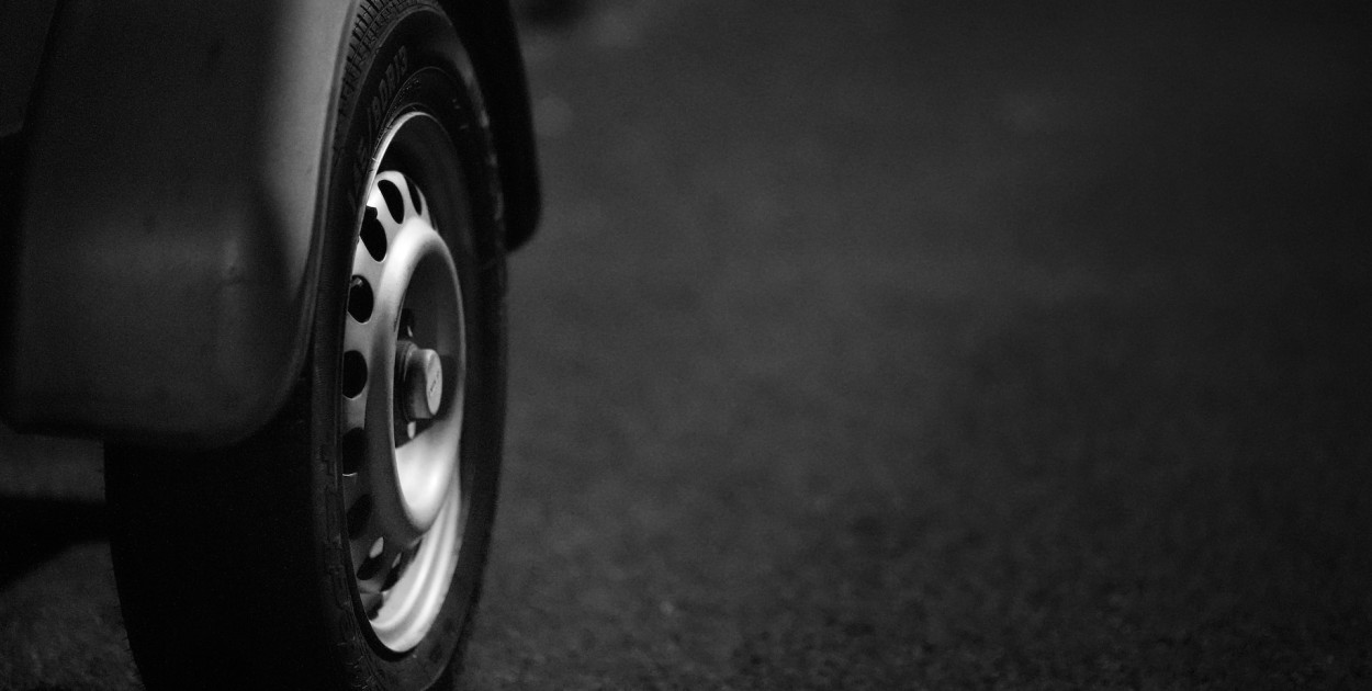 Przyczepy lekkie – co warto o nich wiedzieć przed zakupem?