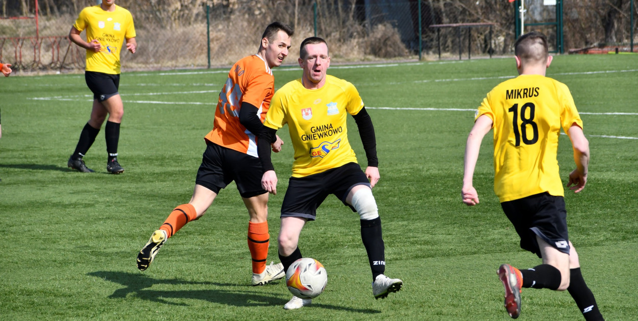 Mikrus rozbił się o Brzozę. Wysoka porażka na początek rundy