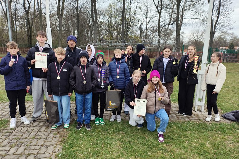 Medale SP 2 w mistrzostwach powiatu w biegach