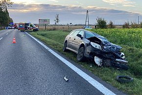 Śmiertelny wypadek pod Inowrocławiem. Auto zderzyło się ze skuterem-12879