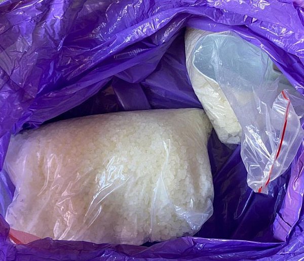 Narkotykowa para aresztowana za ponad kilogram 3-CMC-14481