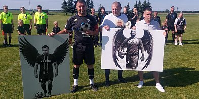 Czarni z przytupem awansowali i pożegnali swoje legendy-14689