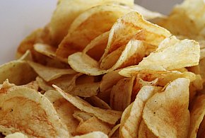Chipsy Lay’s znikają z półek. W tej partii wykryto niebezpieczne substancje-14827
