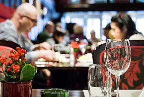 Posłowie chcą zmian w restauracjach. Gratis dla każdego gościa-15392
