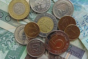 Nowe regulacje dla dorabiających. Od grudnia zmieniają się limity-15824