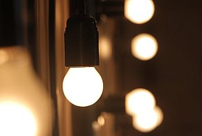 Rachunki za prąd pójdą w dół. Rząd usuwa opłatę doliczaną od lat-15867