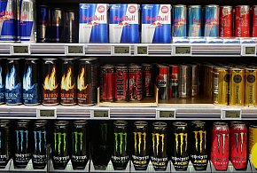 Popularne napoje pójdą ostro w górę. Rząd szykuje podwyżkę VAT-15915