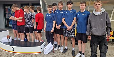 Medalowe przełajowe biegi uczniów gniewkowskiej „Jedynki”