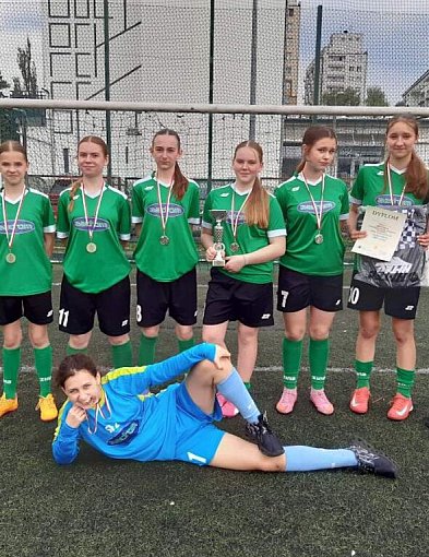 Piłkarki z SP 2 awansowały do zawodów wojewódzkich
