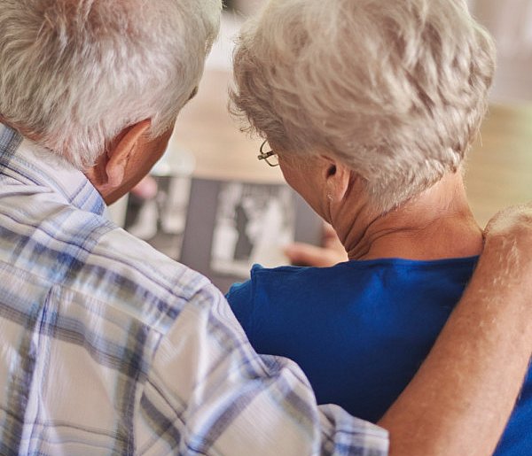 Seniorzy mają powód do radości. Projekt „Godna emerytura” trafił do Sejmu-15689