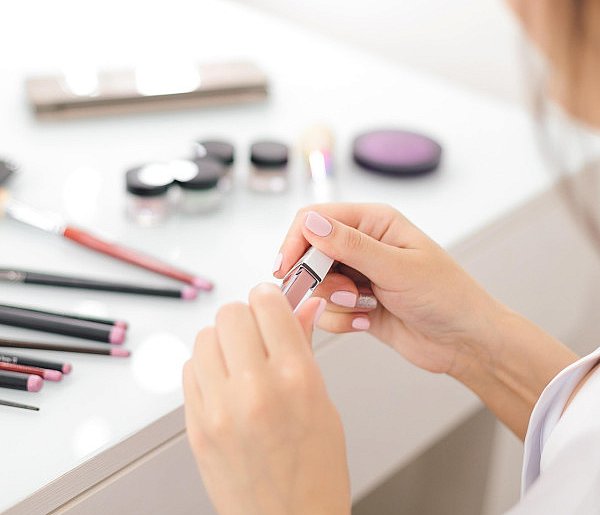 Nie używaj tych kosmetyków. GIS ostrzega przed produktami-15870