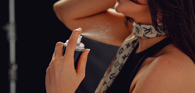 Zapach w pracy – co wypada, a czego unikać w biurze?