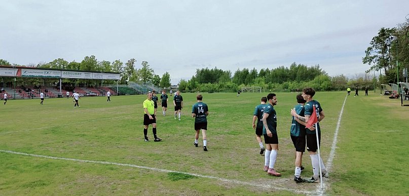 Hat-trick Jakuba Czajkowskiego to za mało. Unia przegrała szalony mecz