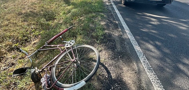 Tragiczny wypadek pod Inowrocławiem. Nie żyje rowerzysta